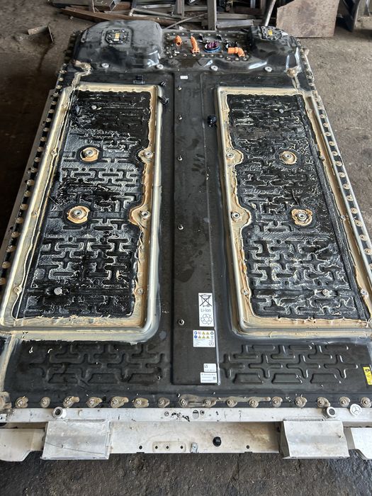 Батарея мерседес eqs в хорошому стані