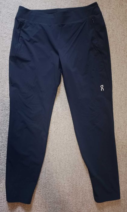 Женские спортивные штаны ON   Lightweight Pants salewa. mammut