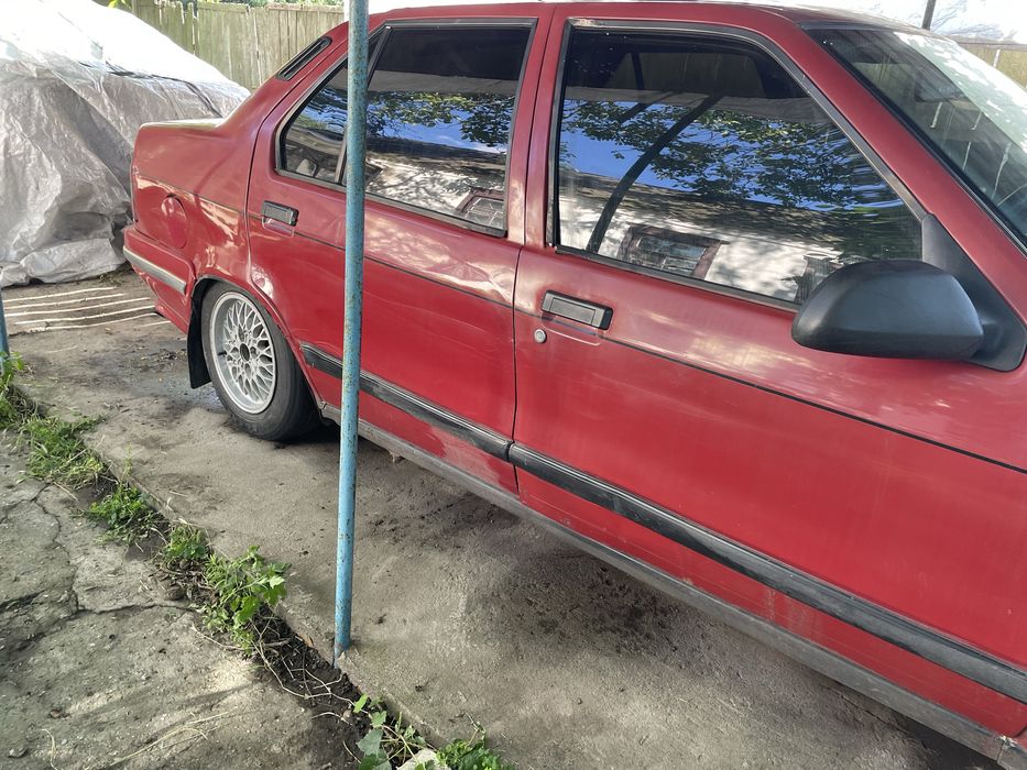 продам автомобиль Рено 19