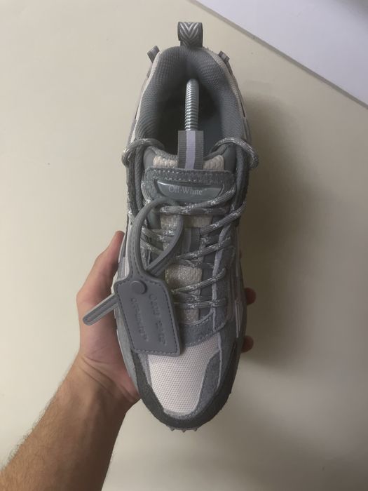 Off-White Be Right Back