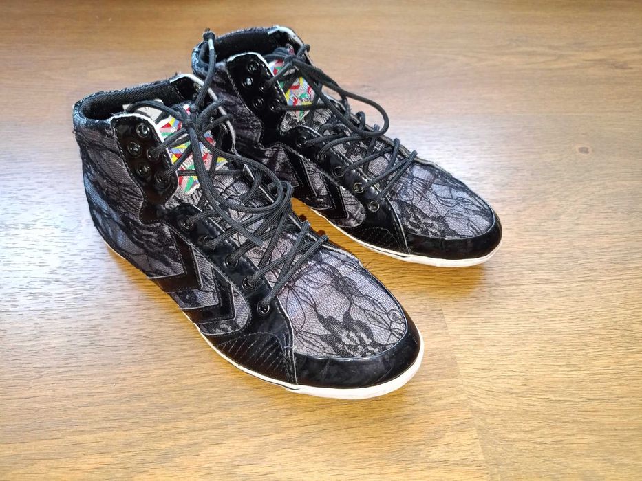 Кросівки чорні з мереживом Hummel 37 р. устилка 23 см,