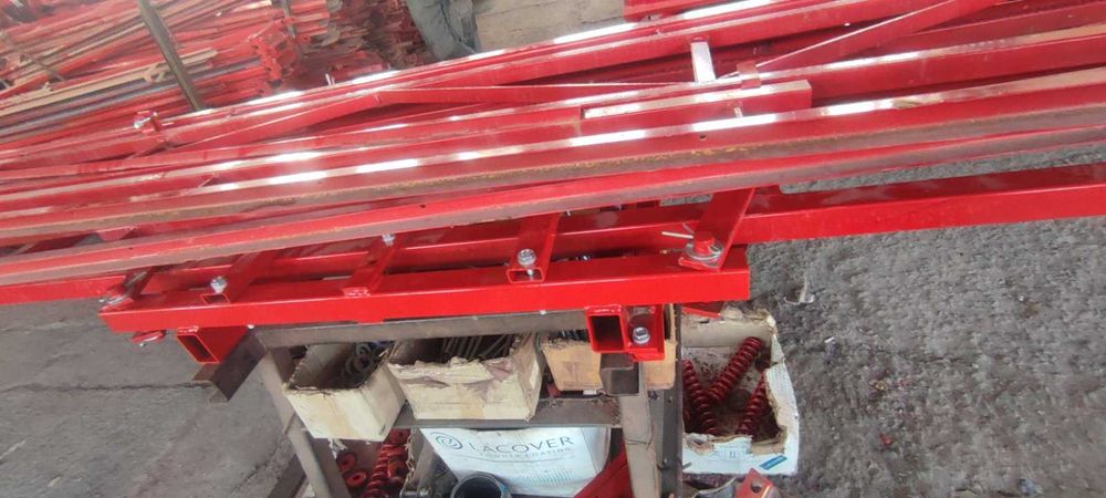 Крило штанга крила оприскувача кропілки Польща