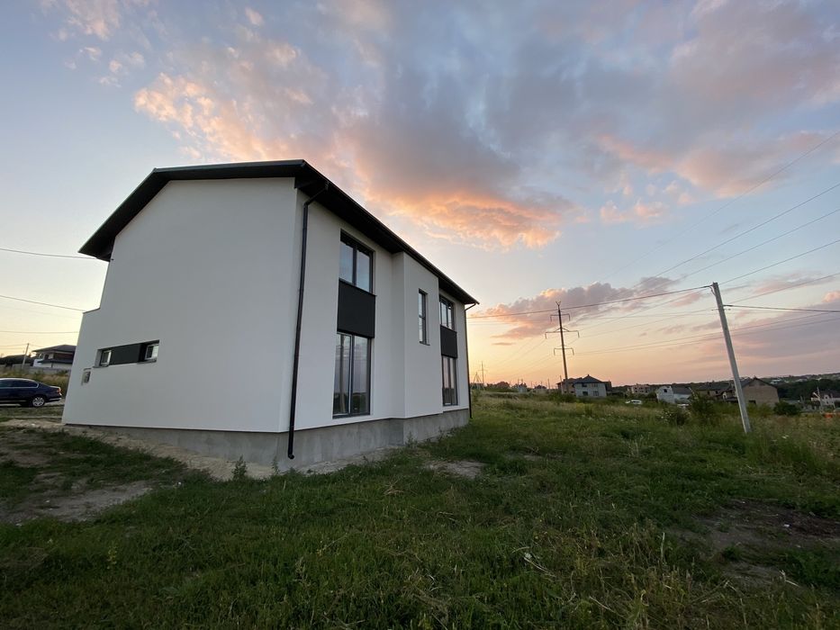 Продається будинок біля Тернополя в с.Байківці