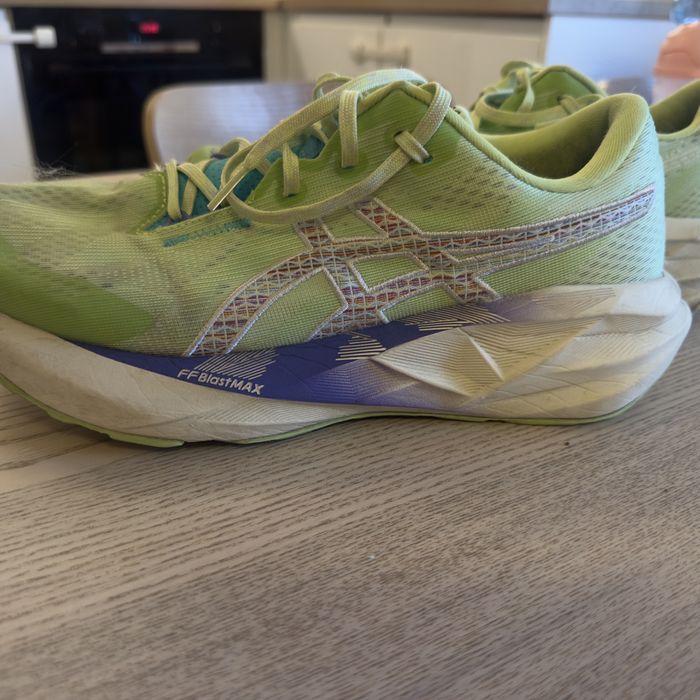 Asics novablast 5 tr