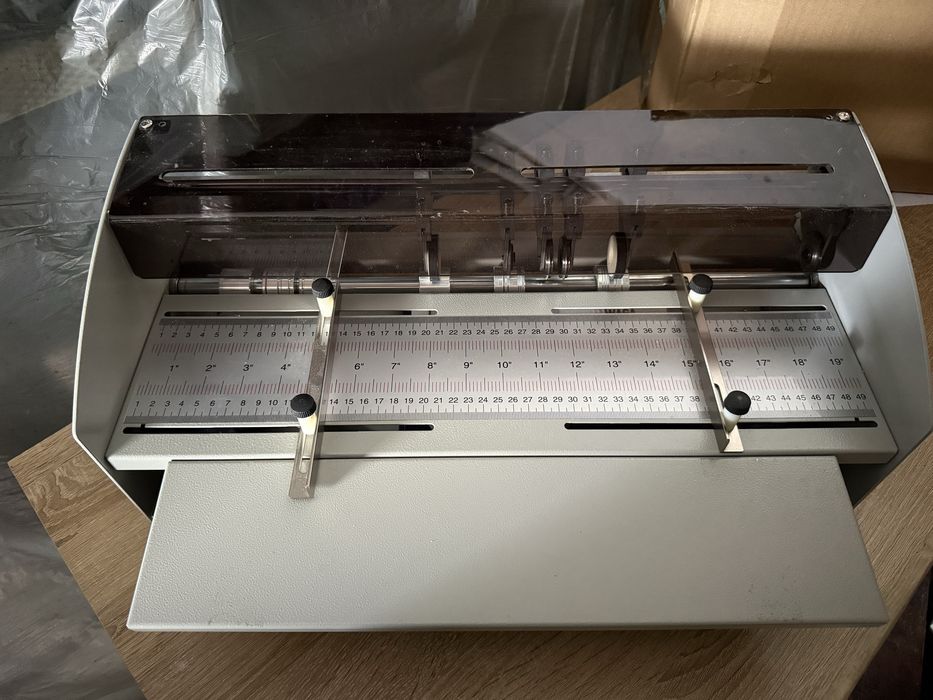 ARKFORM 450E – bigownica, perforator i nacinarka 3:1