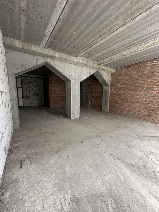 Продаж комерційного приміщення у новобудові