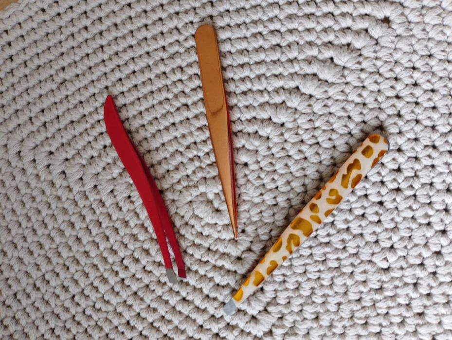 Pęsety do regulacji brwi