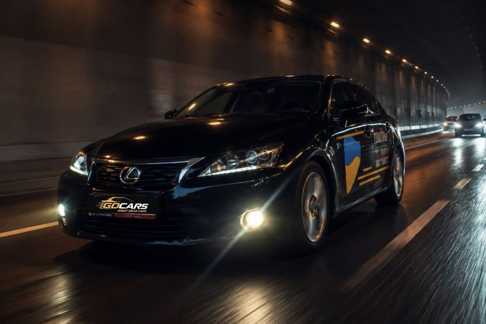 Авто в оренду | Lexus | Toyota Prius