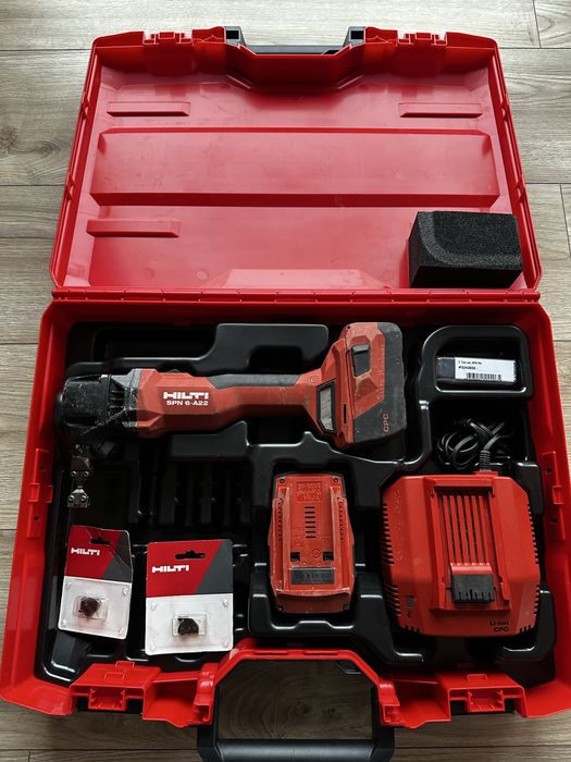 HILTI SPN 6-A22 Nożyce wibracyjne Zestaw 2xaku, prost. i nowe