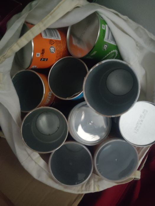 Opakowania po pringlesach