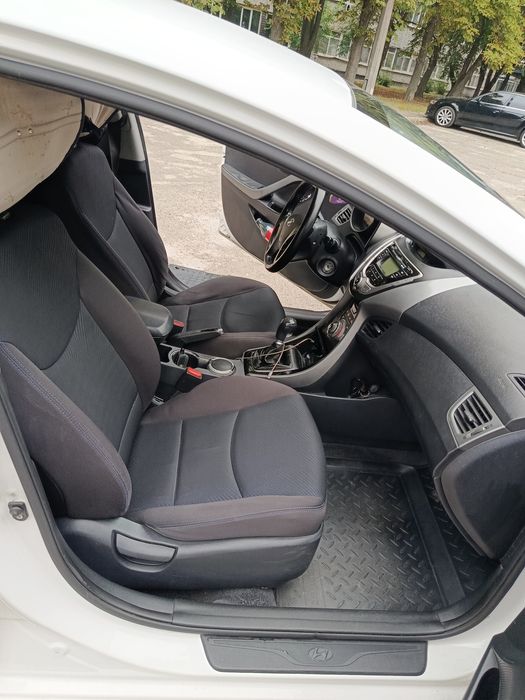 Продам Hyundai Elantra