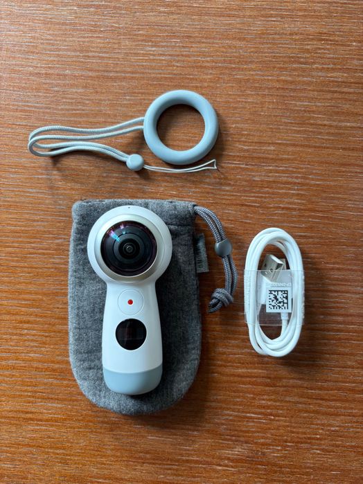 Kamera Samsung Gear 360 (2017) 4K | Stan IDEALNY | Karta SD 32GB Gratis!
