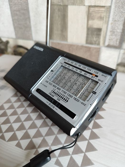 Радиоприемник XHDATA D-219 FM/AM/SW  всеволновой / Батарейки в Подарок