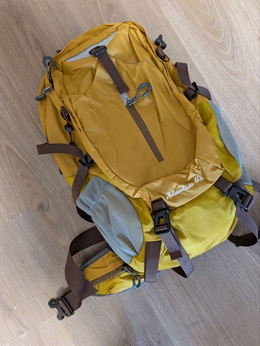 Рюкзак каркасний туристичний 30 літрів  (Adventure 40l )