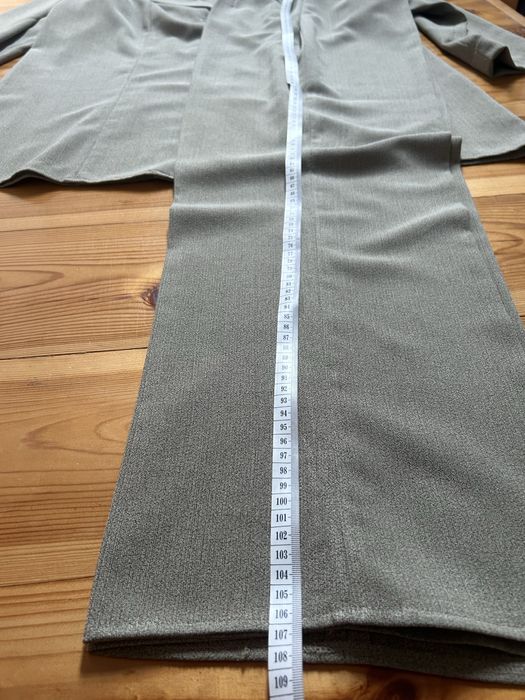 Garsonka ze spodniami r 46