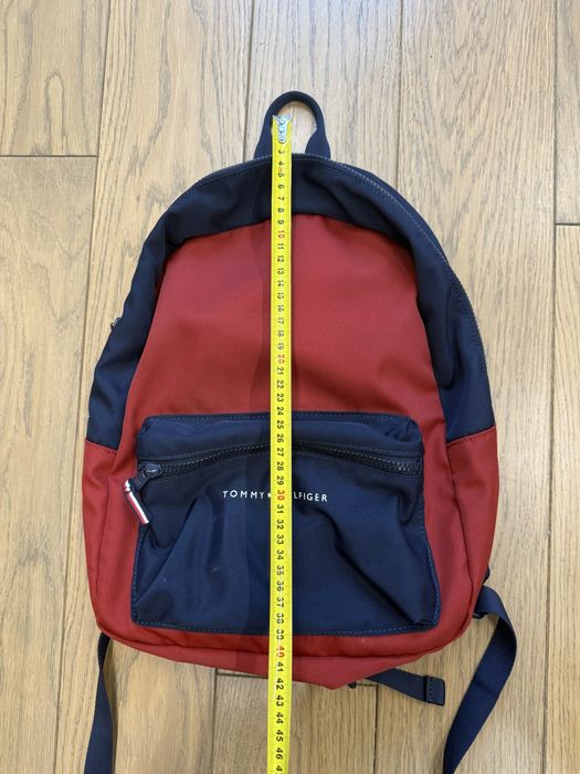 Рюкзак TOMMY - HILFIGER  дитячий , для школи , прогулки , в відмінному стані