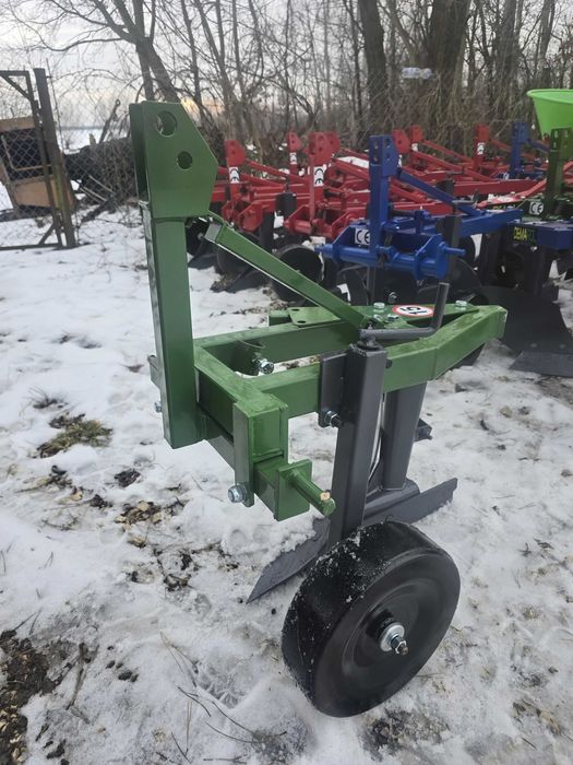Masywny Pług jednoskibowy do mini traktorków traktorów Kubota Iseki