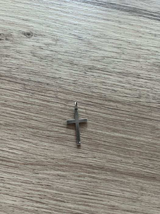 Wisiorek krzyż srebny