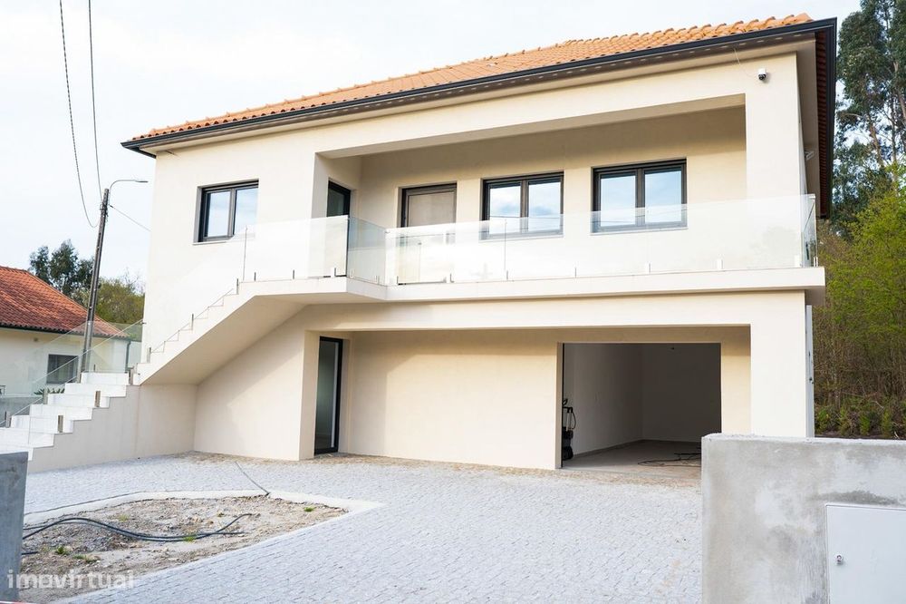 Moradia T3+1 DUPLEX Venda em Subportela, Deocriste e Portela Susã,Vian — Subportela, Deocriste E Portela Susã, Viana do Castelo