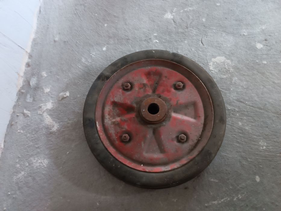 Koło do taczki z czasów PRL