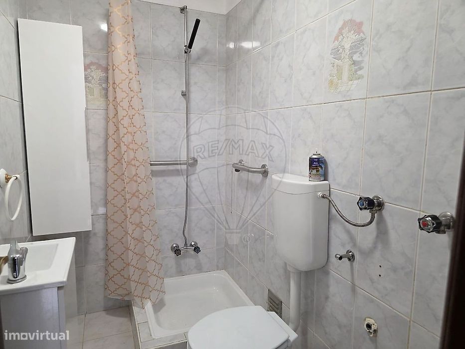 Moradia T4 para venda