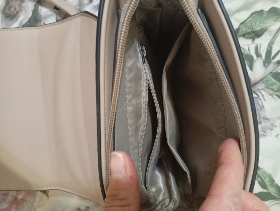 Śliczna mała torebka .Nowa