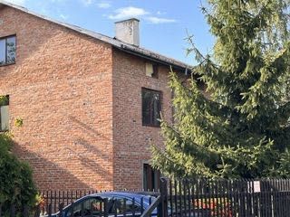 Działka 373m blisko Warszawy z mediami i budynkiem do generalnej adaptacji - Widok 4