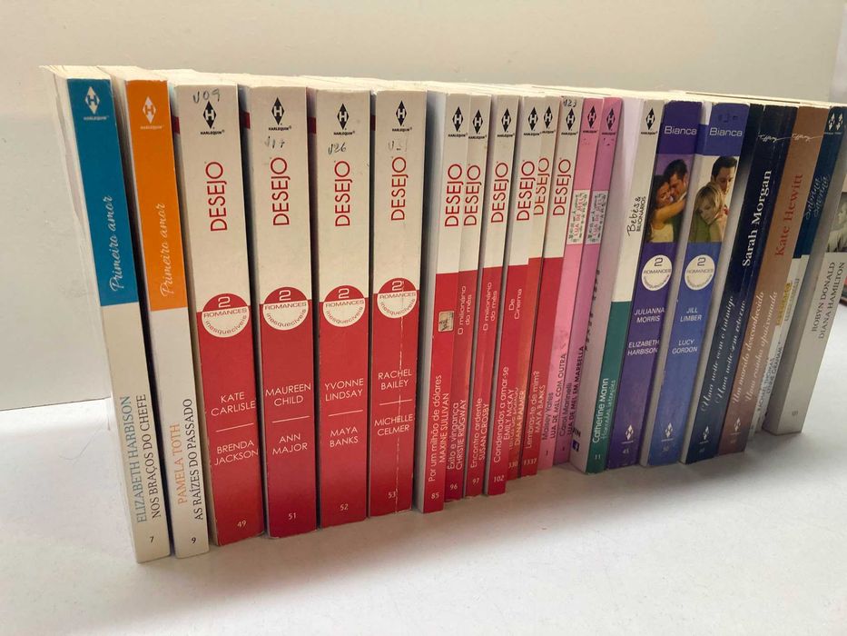 22 Livros Editora Harlequin, Tiffany, Sabrina e outros