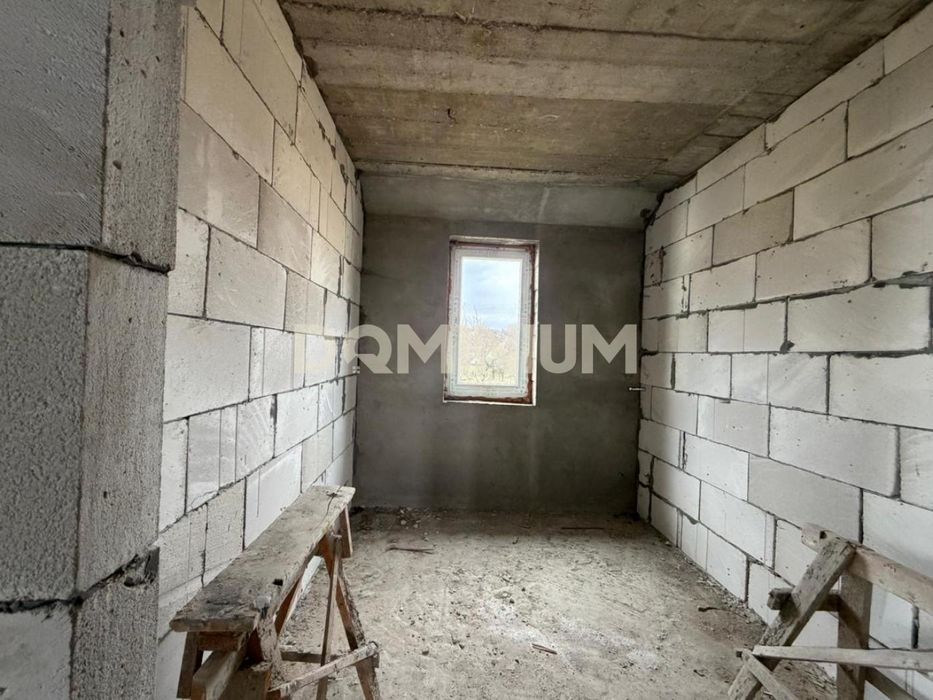 Продається будинок в селі Крайниково