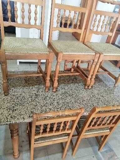 Mesa com Pedra em Granito com Cadeiras