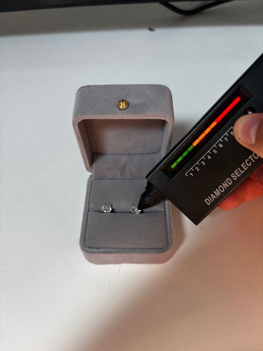 Kolczyki s925 moissanite Certyfikat GRA