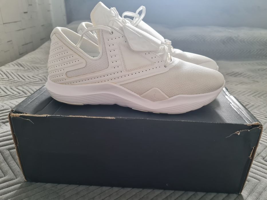 Buty JORDAN Relantless r. 44