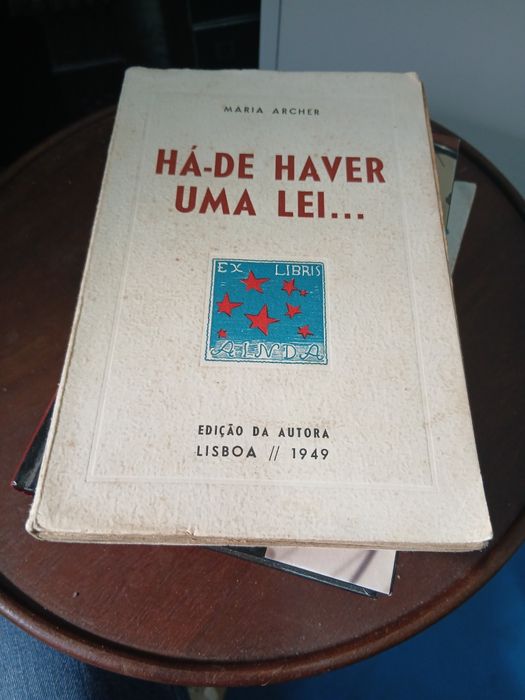 Maria Archer, Há-de Haver uma Lei (1a edição 1949)