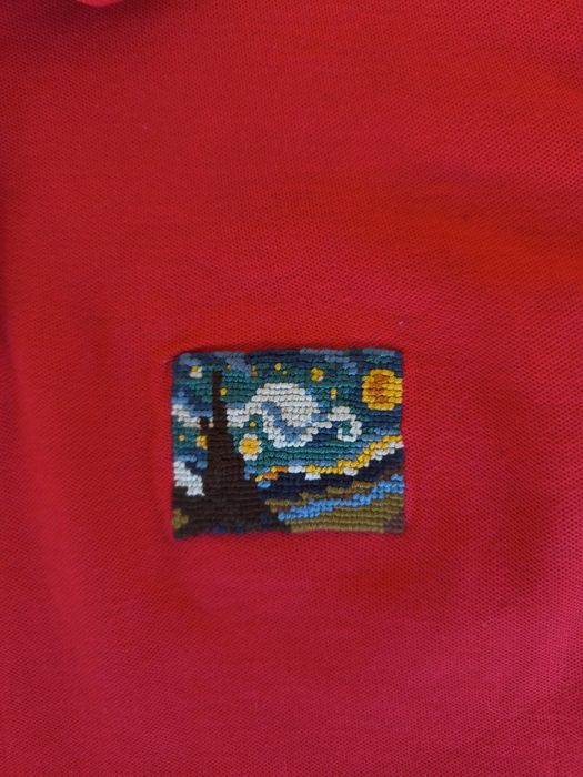 Ręcznie haftowana koszulka