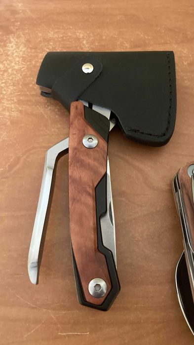 Zestaw survival termos plus narzędzia prezent