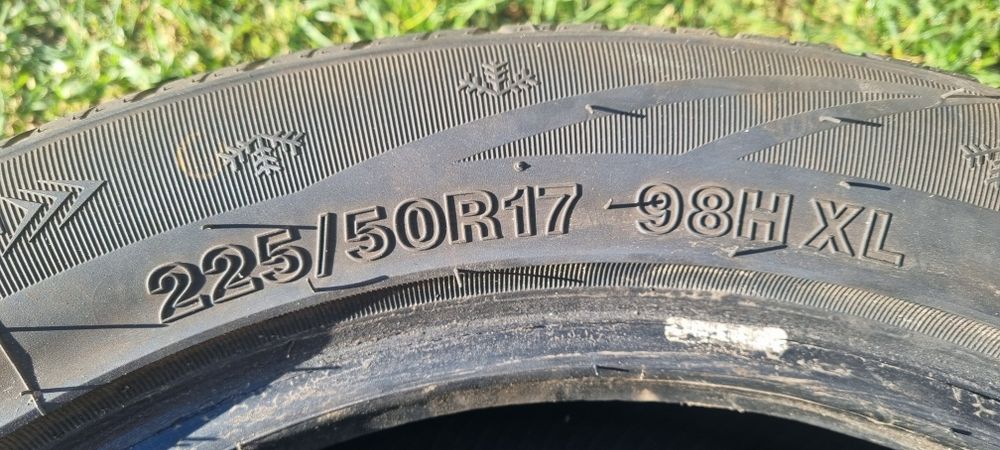 Opony zimowe 225 /50 R 17