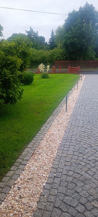 Układanie kostki granitowej