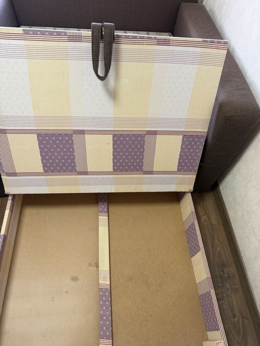 Продам Діван б/у