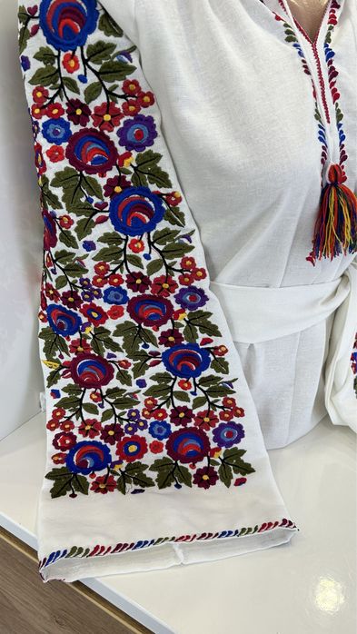 Вишиванка жіноча