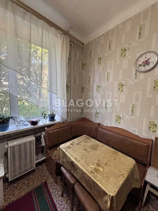 Продаж 2-к квартири по вулиці Джохара Дудаєва Солом'янський район.Держпрограми.
