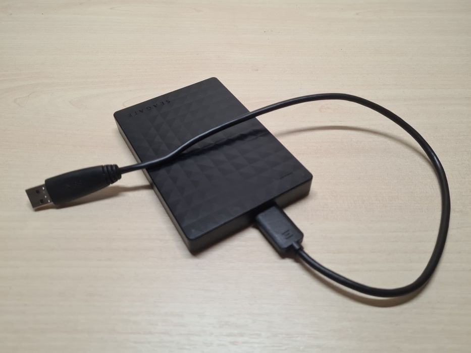 Жесткий диск внешний  Seagate Expansion 1.5TB STEA1500400 2.5 USB 3.0