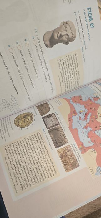 H.7 - História 7⁰ Ano - Dossier + Caderno de Atividades