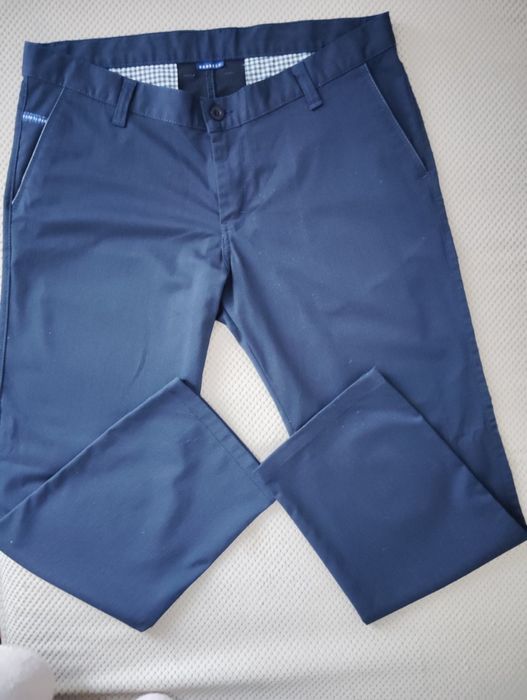 Spodnie męskie materiałowe L 30