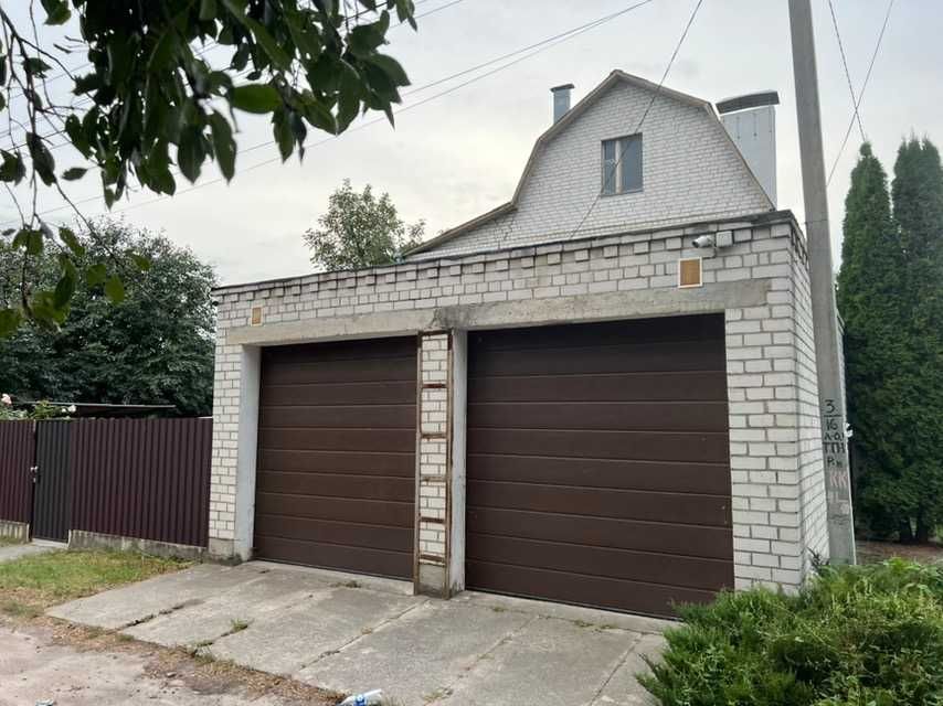 Продаж будинку вул. Довженко