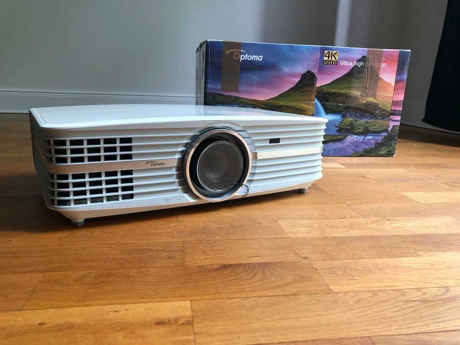 Projektor DLP Optoma UHD60