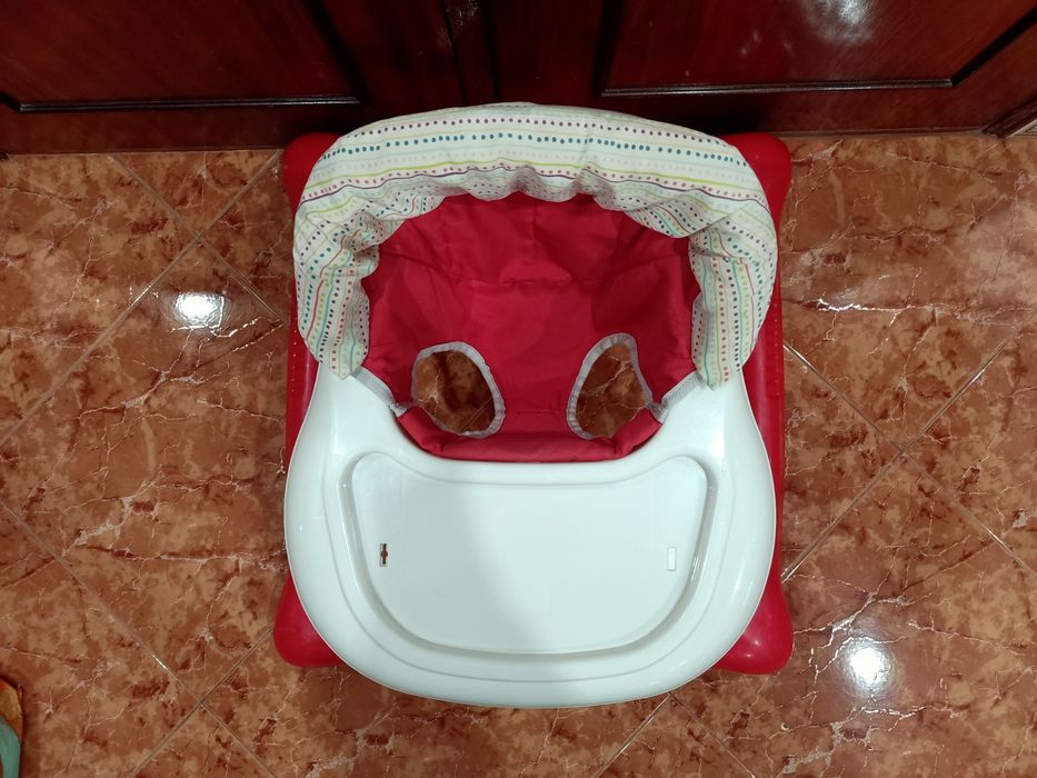 Andarilho andador para bebé.