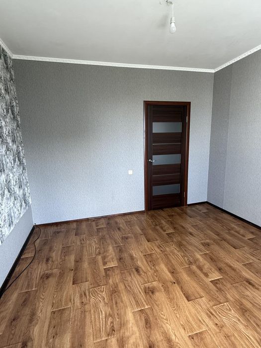 Продаж 4-х кімнатна по вулиці Прилуцька