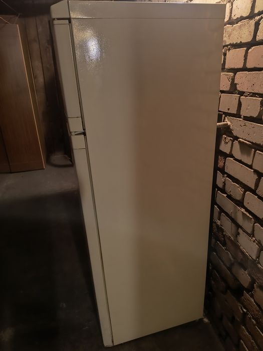 Lodówka 140 cm sprawna