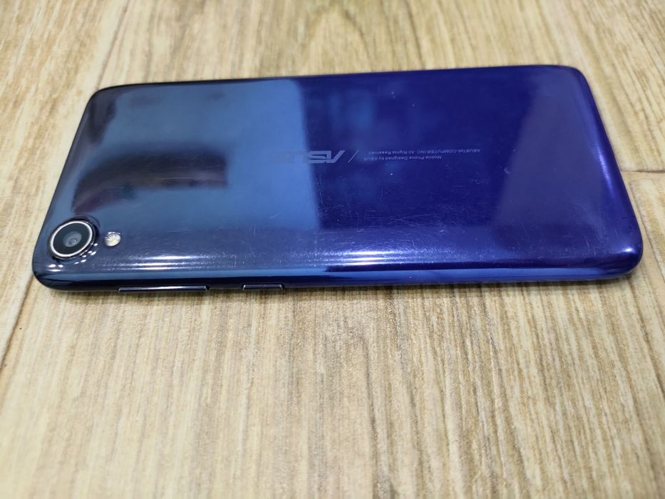 Мобільний телефон Asus ZenFone Live  2/32GB  DualSim