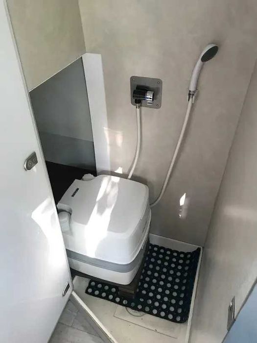 Autocaravana Van - Fiat Ducato 2.0d - Lotação de 4 pessoas